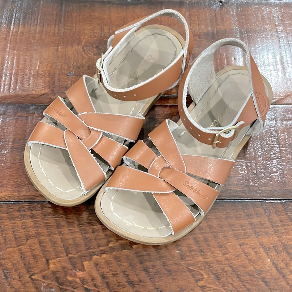 Salt Water Sandals - girls size 11